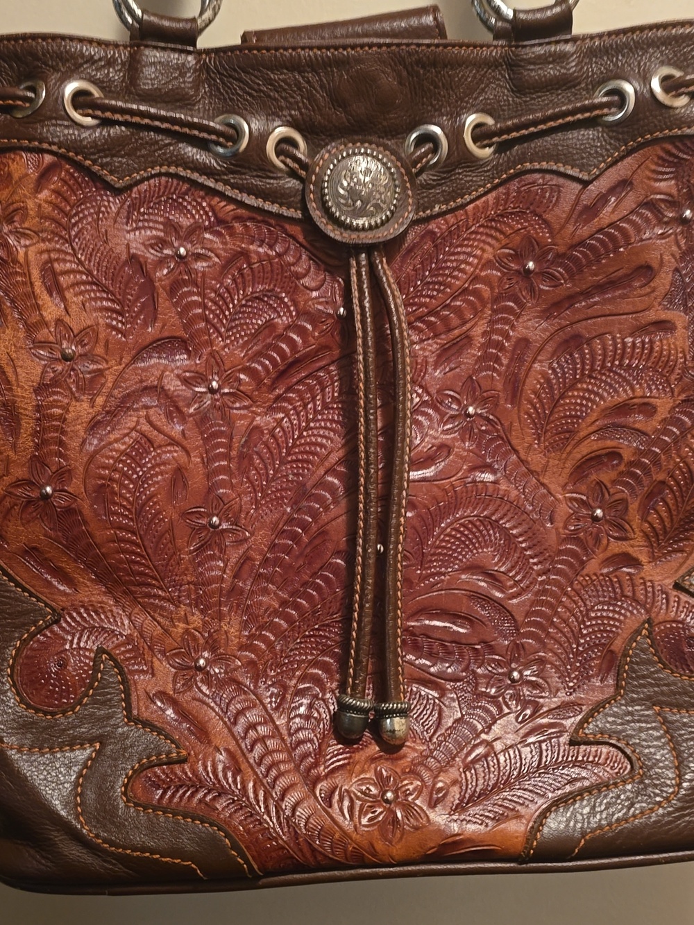 American West Brown Tooled Leather Shoulder Bag with Concho - Picture 2 of 7